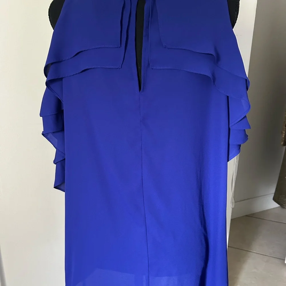 BOLD elements Blue Ruffled Flutter Sleeve Blouse - Picture 5 of 6